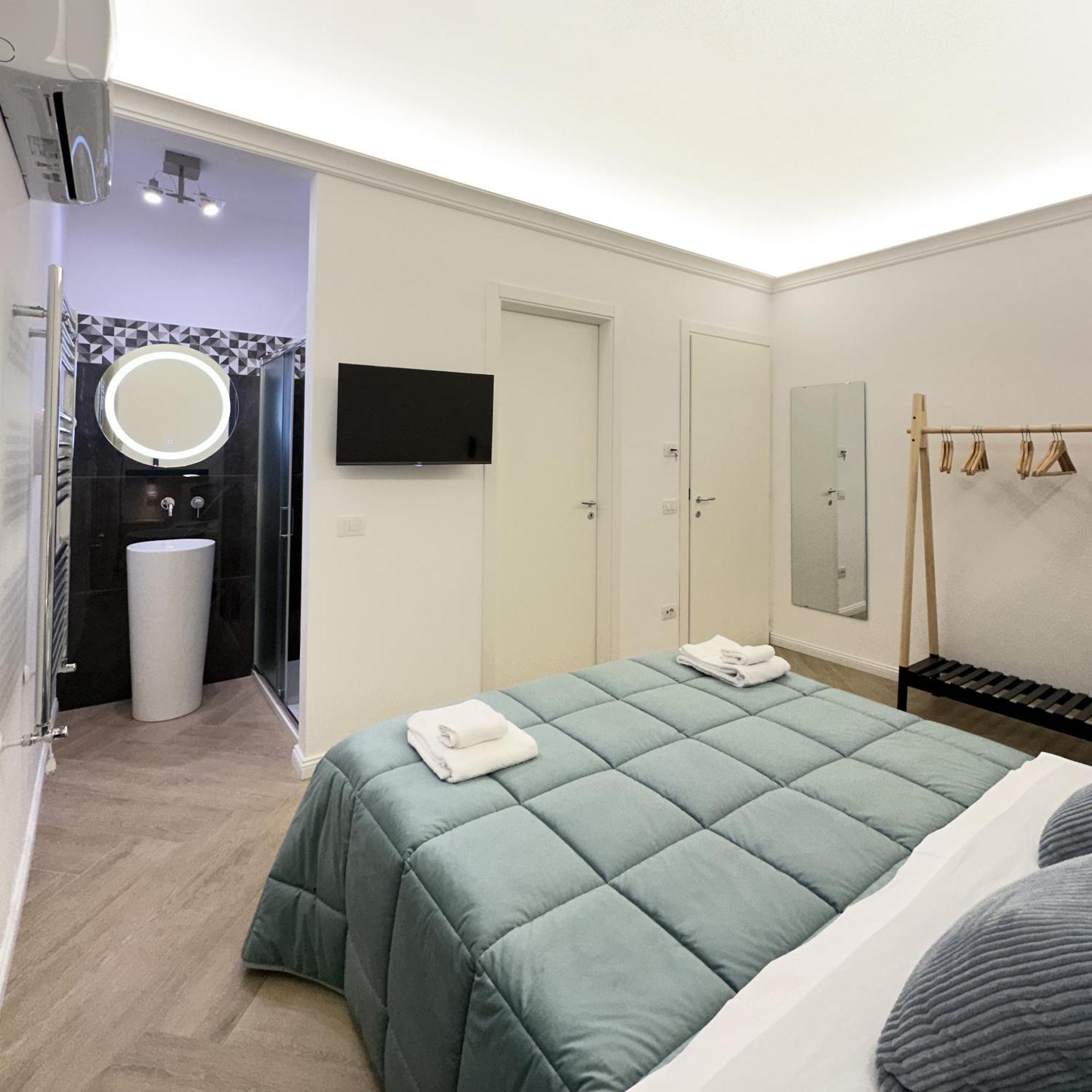 Vicki Vomero Rooms - Napoli Exterior photo